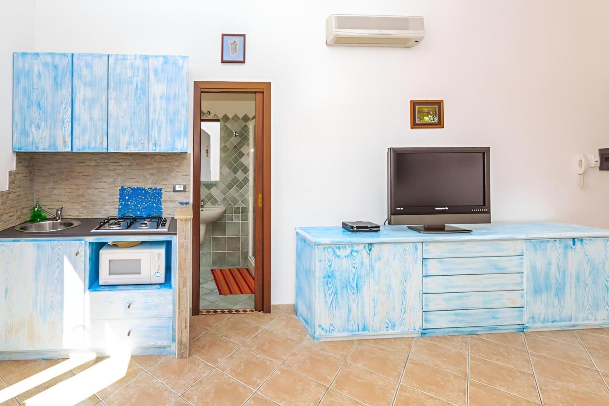 Splendido Appartamento In Pieno Centro Dell'Isola 马达莱纳 外观 照片